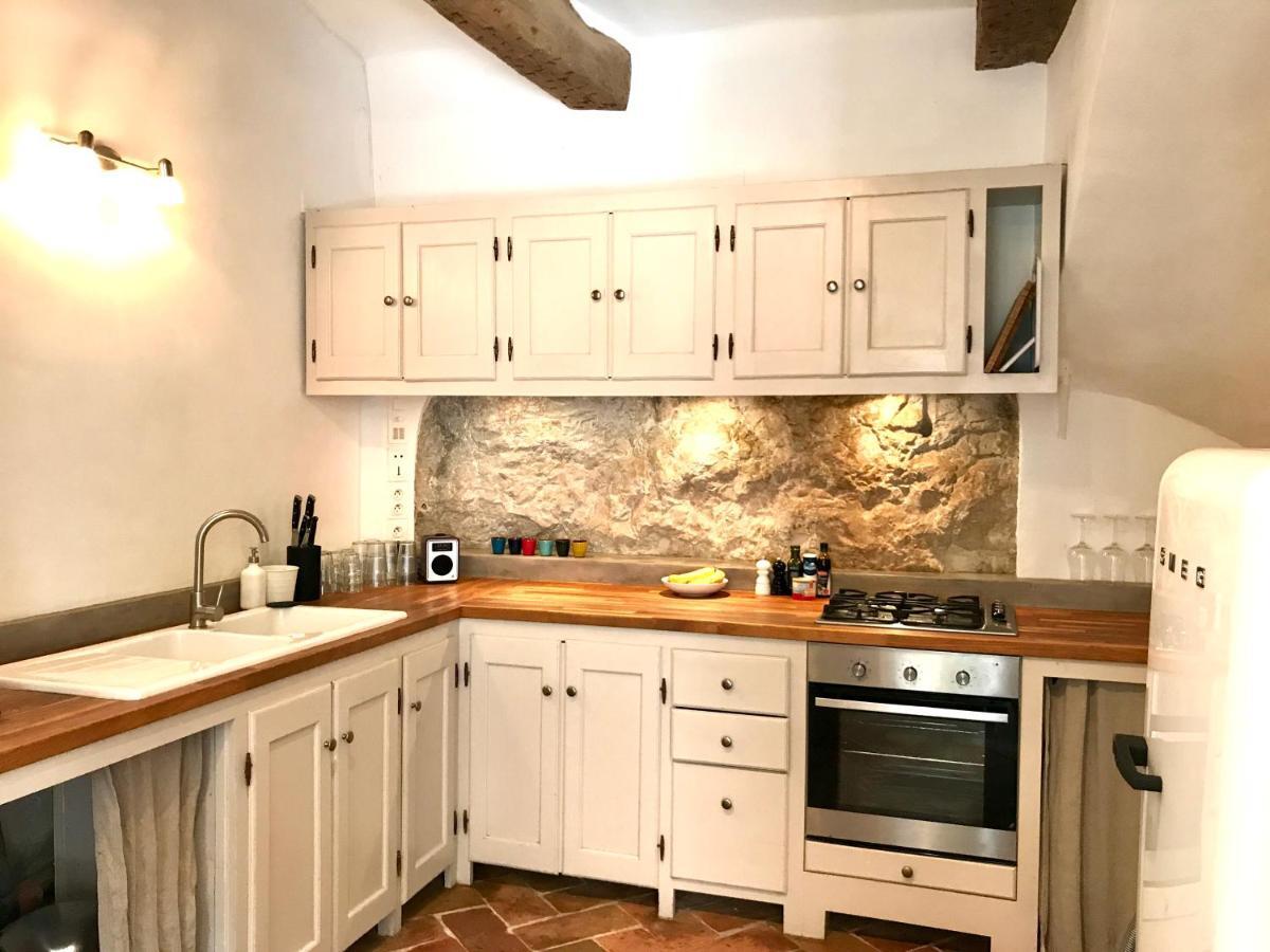 La Bonbonniere - Townhouse Сен-Сатюрнен-д'Апт Экстерьер фото